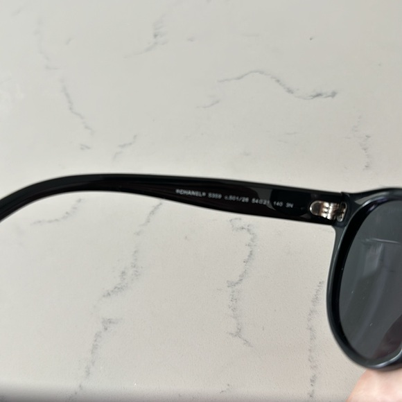 CHANEL CH 5359 501/26 54mm Round Black CC Cocomark Sunglasses Italy - Picture 4 of 5